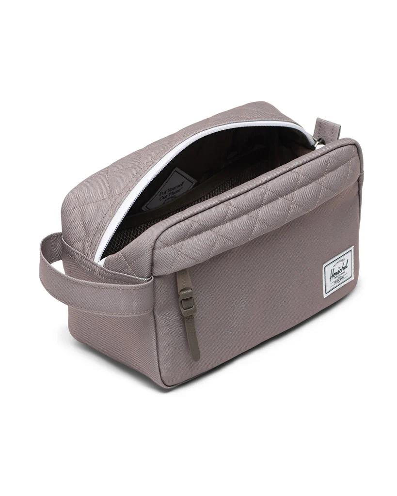 Herschel Supply Co Chapter Travel Kit - Brindle Quilted - Image 2