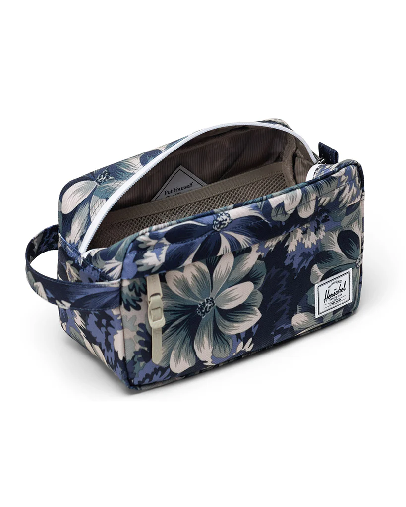 Herschel Supply Co Chapter Travel Kit - Floral Tapestry - Image 3
