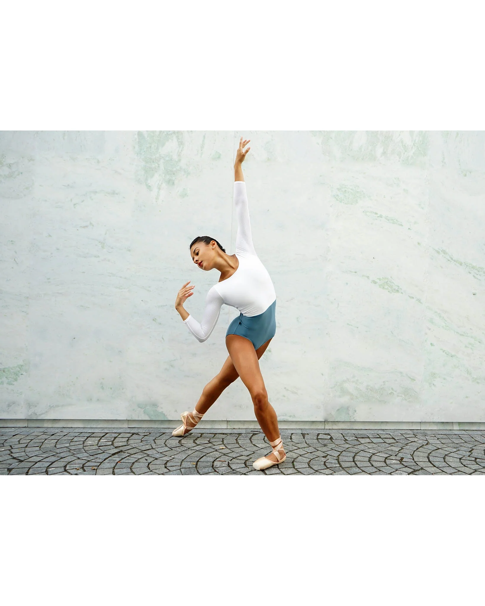Jule Dancewear Royal Pop Mesh Contrast 3/4 Sleeve Leotard - Womens - Ocean Blue/White - Image 3
