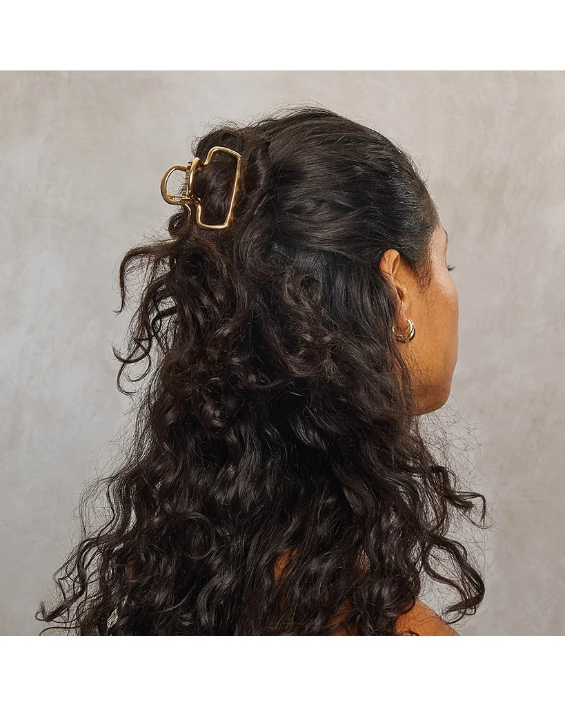 Kitsch Metal Medium Open Shape Puff Claw Clip - Gold - Image 4